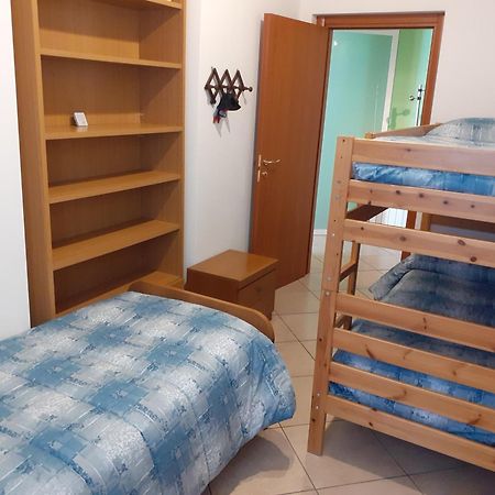 Casa Vacanze Valvendra Lovere Habitación foto